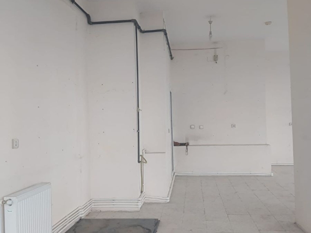 Sentepe Baristepe Mahallesinde 180 Metre Yapili Kiralik Is Yeri 14912 3332 Hurriyet Emlak