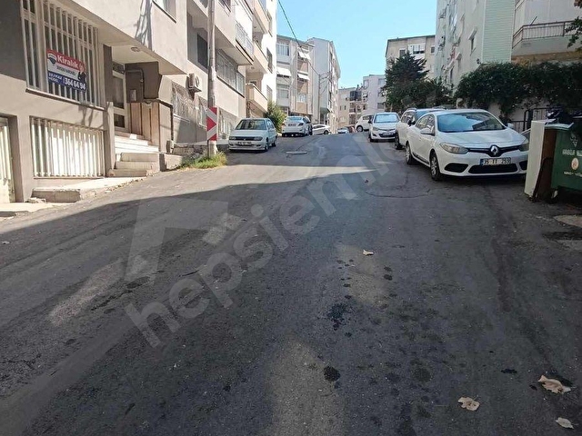 Salih İşgören Anadolu lisesinin arkasında satılık 3 + 1 daire - Görsel 2