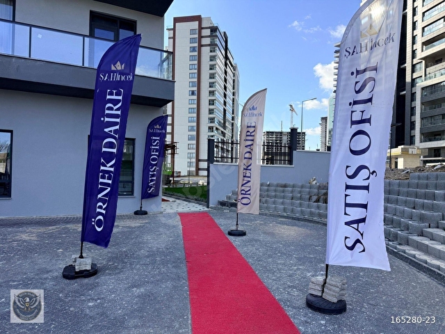ŞAH İNCEK KULE PROJESİ SATIŞ OFİSİNDEN GÖL MANZARALI SATILIK 4+1 DAİRE