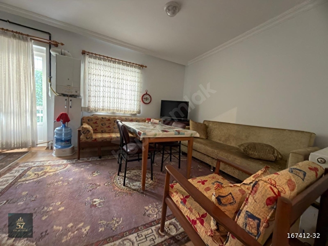 ETLİK MERKEZDE 2+1/1.KAT ÖN CEPHE MÜKEMMEL KONUMDA DAİRE - Görsel 9