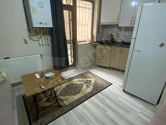 Mimar Sinanda 1 + 1 full eşyalı bahçe katı - Görsel 8