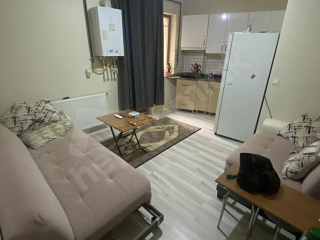 Mimar Sinanda 1 + 1 full eşyalı bahçe katı