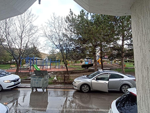 Etimesgut Merkezde Park Manzaralı 2+1 Satılık Daire - Görsel 2