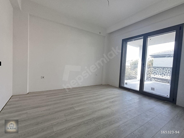 PELİTKÖY DE GİRİŞ KATI ÖZGÜRLÜĞÜ SUNAN, IŞIĞIN EVİ 4+1 VİLLA - Görsel 9