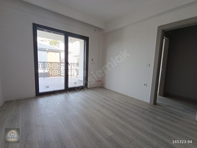 PELİTKÖY DE GİRİŞ KATI ÖZGÜRLÜĞÜ SUNAN, IŞIĞIN EVİ 4+1 VİLLA - Görsel 11