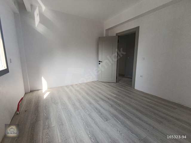 PELİTKÖY DE GİRİŞ KATI ÖZGÜRLÜĞÜ SUNAN, IŞIĞIN EVİ 4+1 VİLLA - Görsel 6