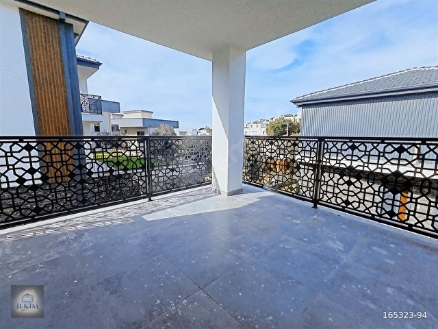 PELİTKÖY DE GİRİŞ KATI ÖZGÜRLÜĞÜ SUNAN, IŞIĞIN EVİ 4+1 VİLLA - Görsel 29