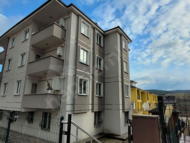 KARABÜK KILAVUZLARDA ÜNİVERSİTEYE YÜRÜME MESAFESİNDE SATILIK 2+0 DAİRE - Görsel 2
