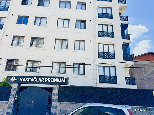 Acil satılık ebeveyn banyolu 3+1 geniş lüks daire