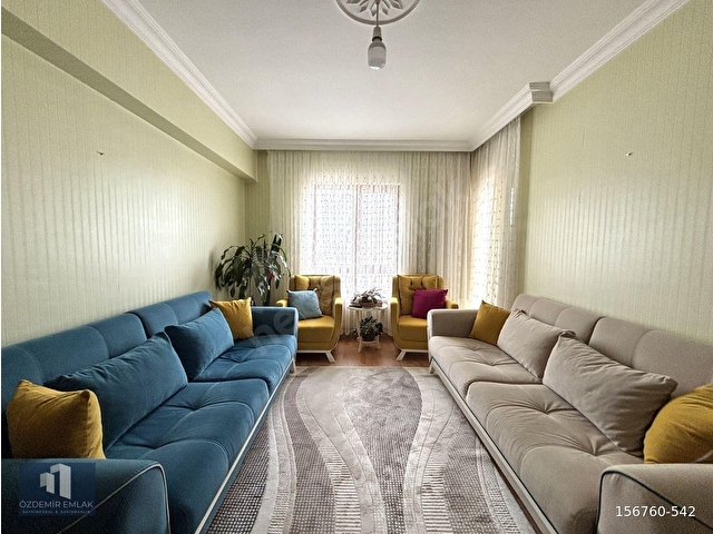 ÖZDEMİR EMLAKTAN CADDE ÜSTÜ SİTEDE 3+1 150M² YAPILI ÇİFT BANYO - Görsel 20