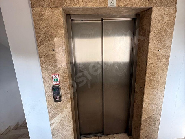 KARAHASANLIDA,  2+1 KİRALIK ASANSÖRLÜ FIRSAT DAİRE. - Görsel 3