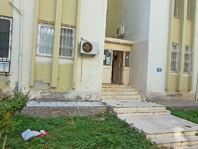 SİLİFKE ,TAŞUCU MERKEZE ÇOK YAKIN, KATTA , BOŞ, SİTE İÇİNDE , BAĞIMSIZ ,ESYALİ