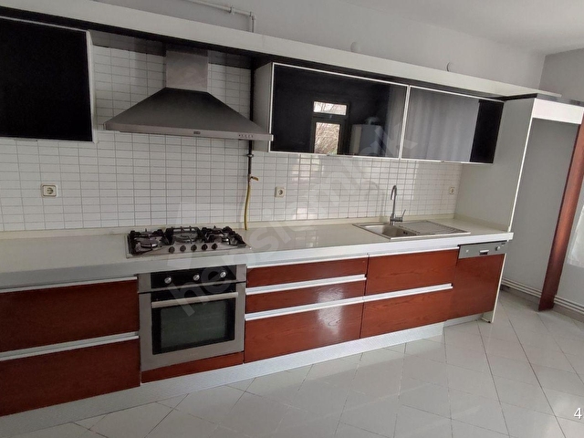 BALIKESİR BANDIRMA CADDESİ ÜSTÜNDE 160 M2 İŞYERİ
