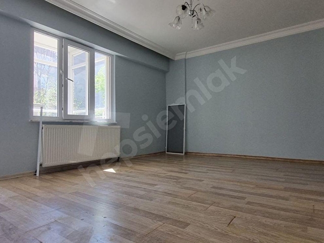 HUZUR EMLAKTAN TEKİRDAĞ ÇİFTLİKÖNÜNDE BAHÇELİ SATILIK 3+1 GENİŞ DAİRE - Görsel 24