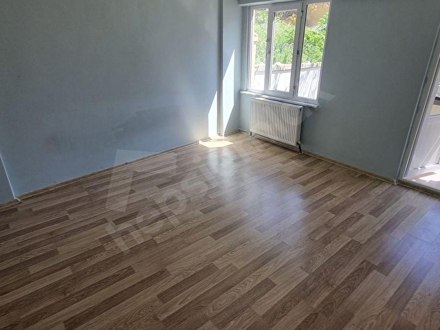 HUZUR EMLAKTAN TEKİRDAĞ ÇİFTLİKÖNÜNDE BAHÇELİ SATILIK 3+1 GENİŞ DAİRE - Görsel 12