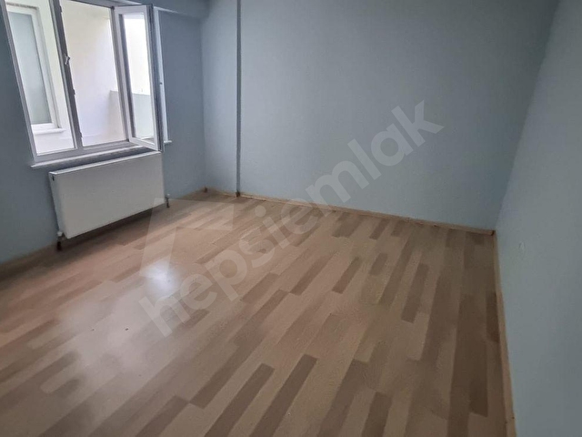 HUZUR EMLAKTAN TEKİRDAĞ ÇİFTLİKÖNÜNDE BAHÇELİ SATILIK 3+1 GENİŞ DAİRE - Görsel 7