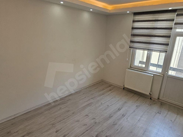 KIZILAY İNKILAP SOKAKTA ÖN CEPHE ASANSÖRLÜ - Görsel 14
