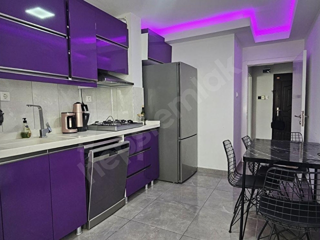 KIZILAY İNKILAP SOKAKTA ÖN CEPHE ASANSÖRLÜ - Görsel 6