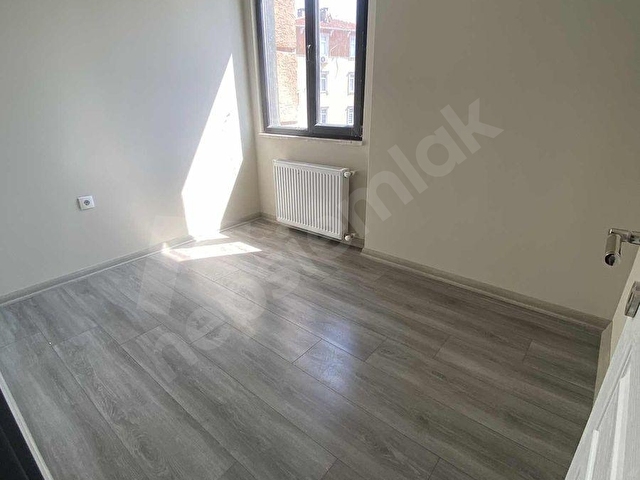EVAX GAYRİMENKULDEN SIFIR DAİRE CADDEYE YAKIN ARA KAT - Görsel 18