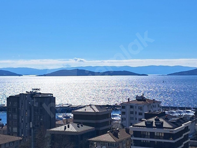 ÇATALÇEŞMEDE CADDEYE ÇOK YAKIN SIFIR 4+1 DENİZ MANZARALI TERASL - Görsel 15