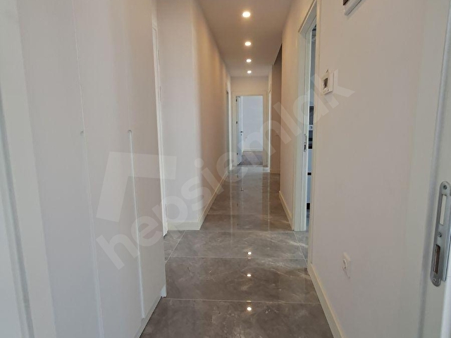 ÇATALÇEŞMEDE CADDEYE ÇOK YAKIN SIFIR 4+1 DENİZ MANZARALI TERASL - Görsel 23