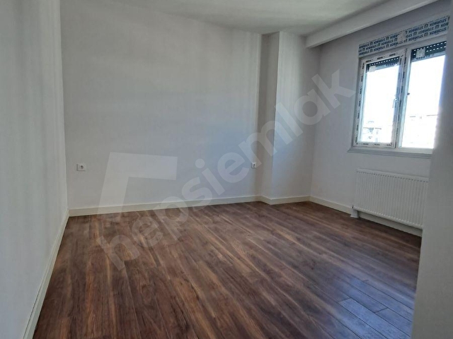 ÇATALÇEŞMEDE CADDEYE ÇOK YAKIN SIFIR 4+1 DENİZ MANZARALI TERASL - Görsel 22