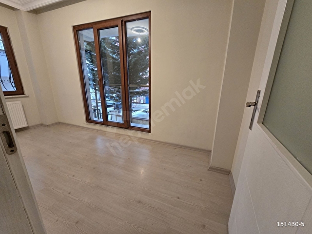 Sancaktepe Sarıgazi merkezde 2+1 yüksek giriş dubleks daire