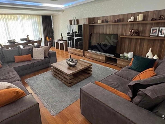ARADAN CUMHURİYETTE ÇOK GENİŞ MASRAFSIZ 5+2 DUBLEKS DAİRE - Görsel 23