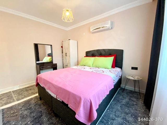 ÜZÜMLÜ MERKEZDE 2000 M2 ARAZİ İÇERİSİNDE SATILIK MÜSTAKİL VİLLA - Görsel 8