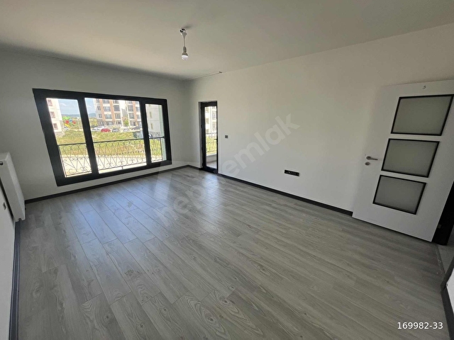 SEFERİHİSAR TOKİDE ÖNÜ AÇIK SATILIK 3+1 BORÇSUZ TEMİZ DAİRE - Görsel 17