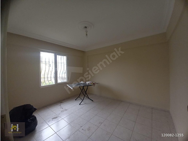 AYVALIK SARMISAKLIDA DENİZE 150 M. GENİŞ,KULLANIŞLI ,AYRI MUTFAK 3+1DAİRE - Görsel 3