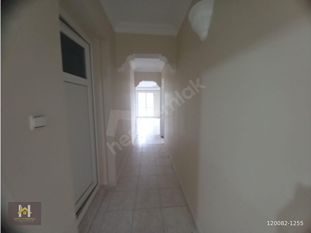 AYVALIK SARMISAKLIDA DENİZE 150 M. GENİŞ,KULLANIŞLI ,AYRI MUTFAK 3+1DAİRE - Görsel 7