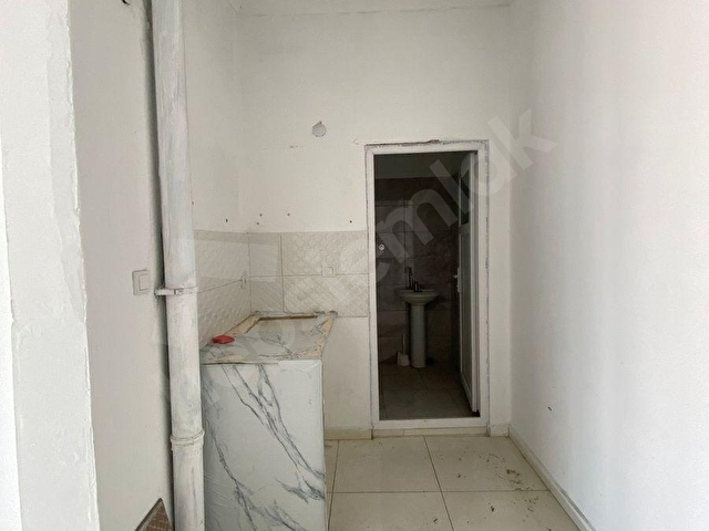 Bandırma Nato Caddesi Üzerinde Kiralık Ofis-Dükkan - Görsel 27