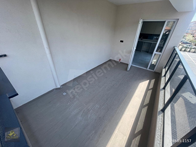 YENİKENT 29 EKİM MHDE 3+1 KİLERLİ 130m2 GENİŞ BALKON GENİŞ MUTFAK SATILIK LÜKS DAİRE ! - Görsel 8