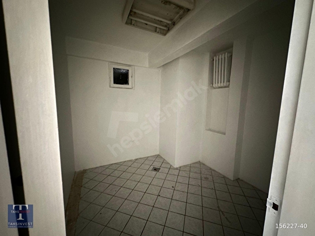 Büklüm Sokak 1. Kat, Ön Cephe, Asansörlü, Otoparklı 4+1 Kiralık - Görsel 22