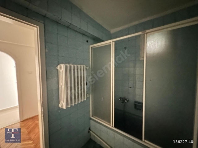 Büklüm Sokak 1. Kat, Ön Cephe, Asansörlü, Otoparklı 4+1 Kiralık - Görsel 24