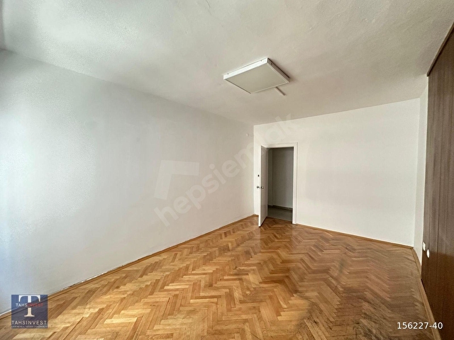 Büklüm Sokak 1. Kat, Ön Cephe, Asansörlü, Otoparklı 4+1 Kiralık - Görsel 10
