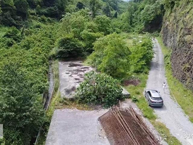 Trabzon Yomra İlçesinde Satılık Ticari İmarlı Arsa - Görsel 6
