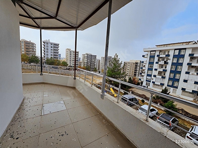 NARLIKUYU MAH YÜKSEK GİRİŞ KATI 4+1 ODALI 185m2 FULLL - Görsel 9