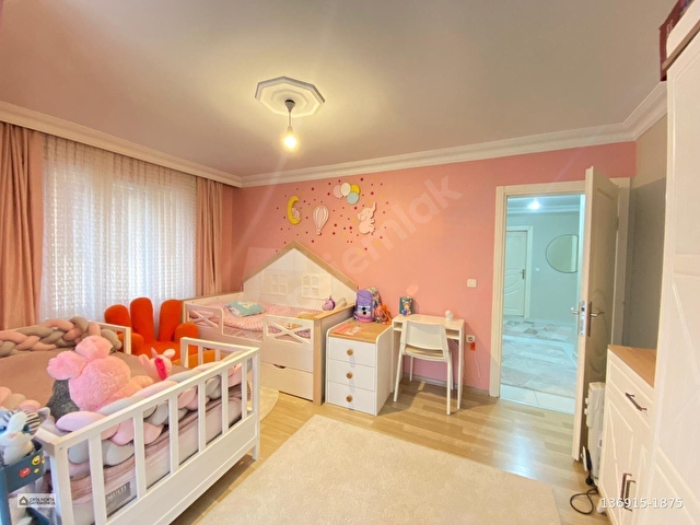 EMNİYETTEPEDE EMSALSİZ 3+1 GENİŞ AYDINLIK BALKONLU SATILIK DAİRE - Görsel 17