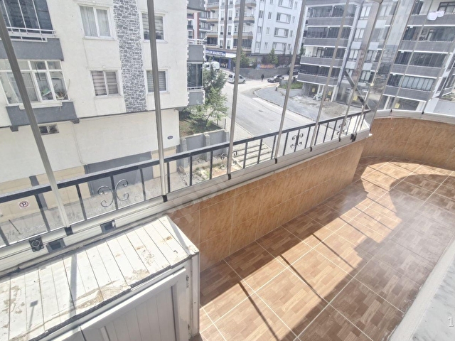 YMZDEN YEDİTEPEDE KİRALIK 3+1 TERTEMİZ ARAKAT BAKIMLI DAİRE. - Görsel 10