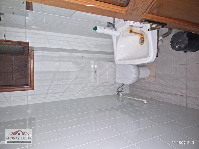 4. LEVENT EMNİYETEVLERDE METROYA 2 DK ARA KAT 1+1 KİRALIK DAİRE - Görsel 3
