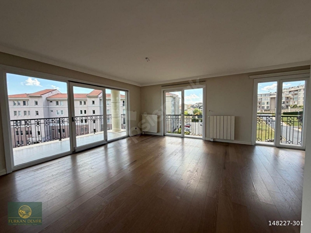 DENİZ İSTANBULDA DENİZ MANZARALI GENİŞ 3+1 KİRALIK DAİRE - Görsel 3
