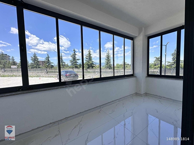 Remax Murat Atakum Geniş Ferah 1.Sınıf İşçilikli 4+1 Site Daires - Görsel 3