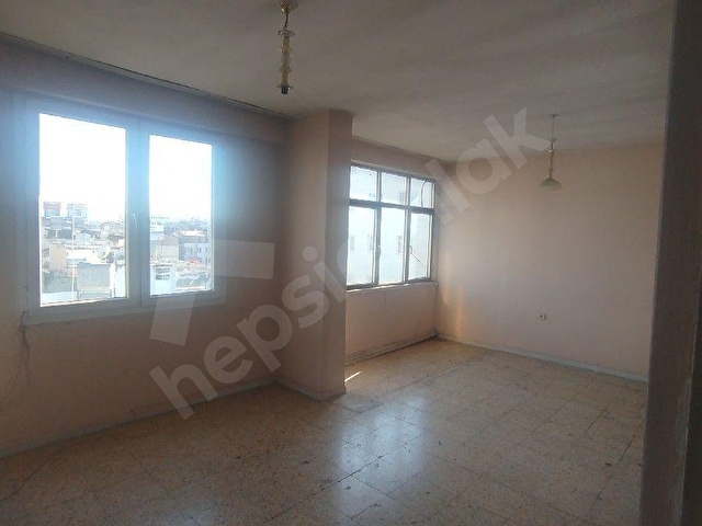 ŞEHİR MERKEZİ DOKTORLAR CADDESİ ÜZERİNDE 3+1 SATILIK DAİRE - Görsel 3