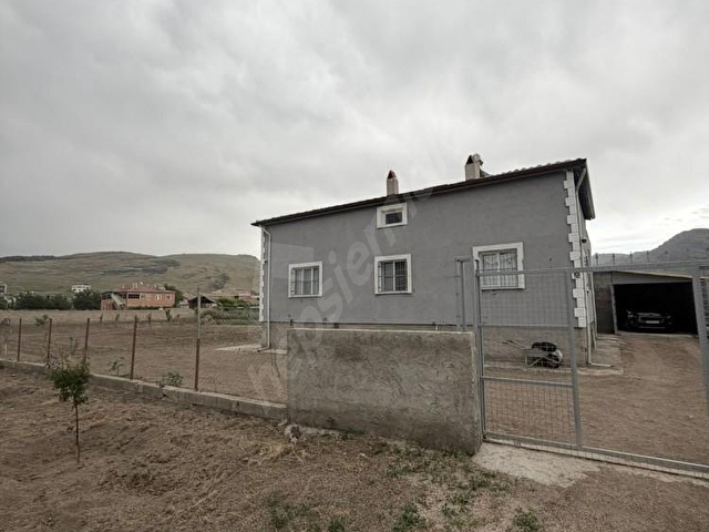 GAZİKÖYÜ’NDE 1.000 m² ARSA İÇERİSİNDE GENİŞ 3+1 MÜSTAKİL EV - Görsel 26