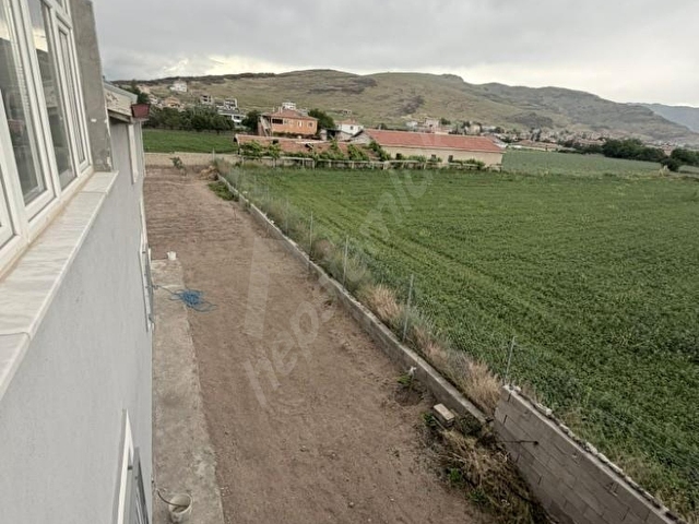GAZİKÖYÜ’NDE 1.000 m² ARSA İÇERİSİNDE GENİŞ 3+1 MÜSTAKİL EV - Görsel 27