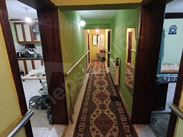 BAKLAN MERKEZDE SATILIK 1365M2 ARSA İÇİNDE 3 ADET EV VE DEPO - Görsel 2
