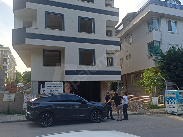 ÇEKMEKÖY MİMAR SİNANDA EMSALSİZ KİRALIK DÜKKAN