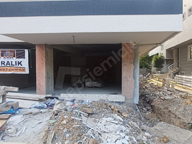 ÇEKMEKÖY MİMAR SİNANDA EMSALSİZ KİRALIK DÜKKAN - Görsel 3